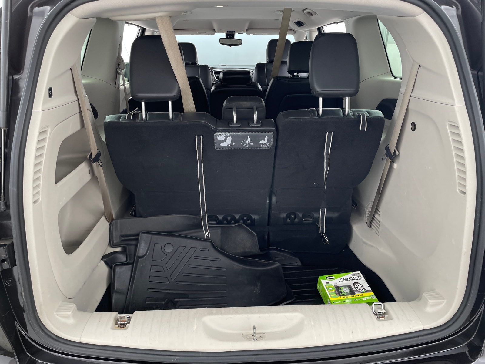 Thumbnail: 2017 Chrysler Pacifica - 6