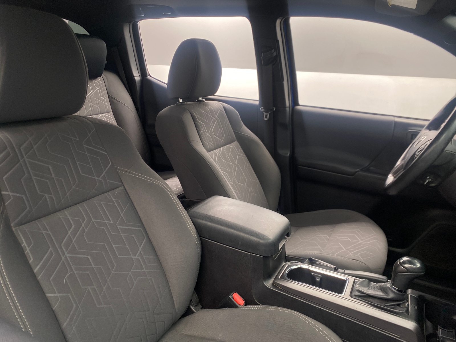 Thumbnail: 2016 Toyota Tacoma - 2
