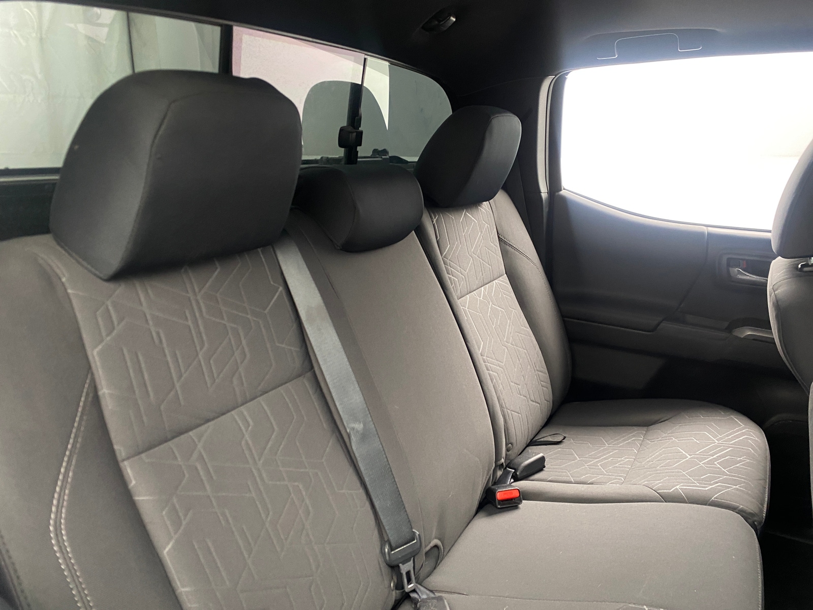 Thumbnail: 2016 Toyota Tacoma - 6