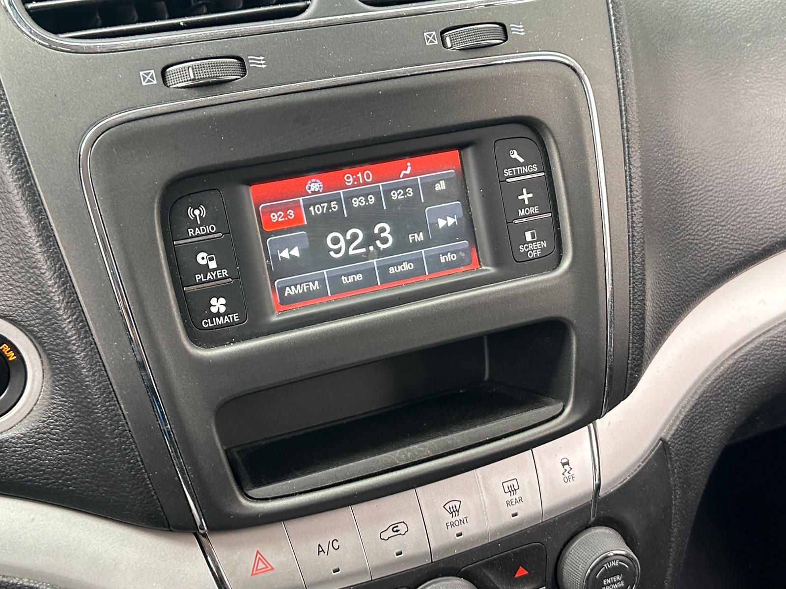 Thumbnail: 2020 Dodge Journey - 4
