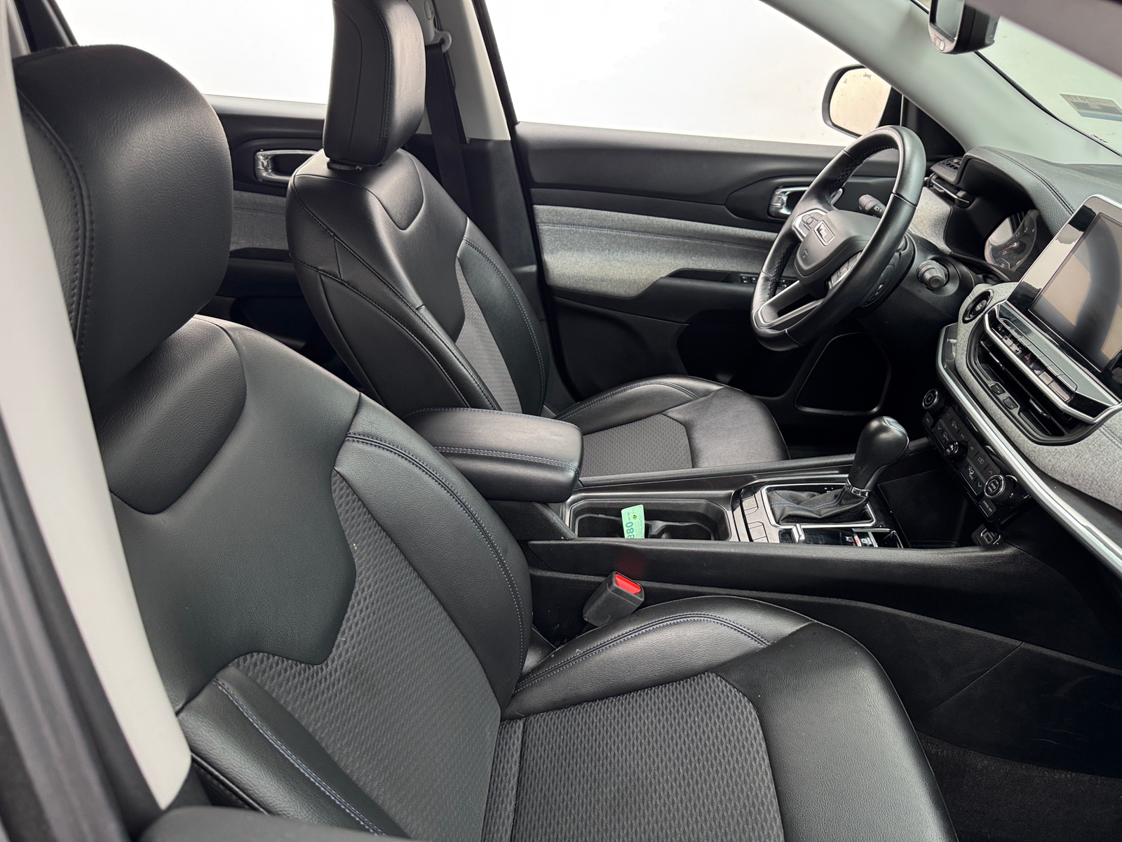 Thumbnail: 2022 Jeep Compass - 2