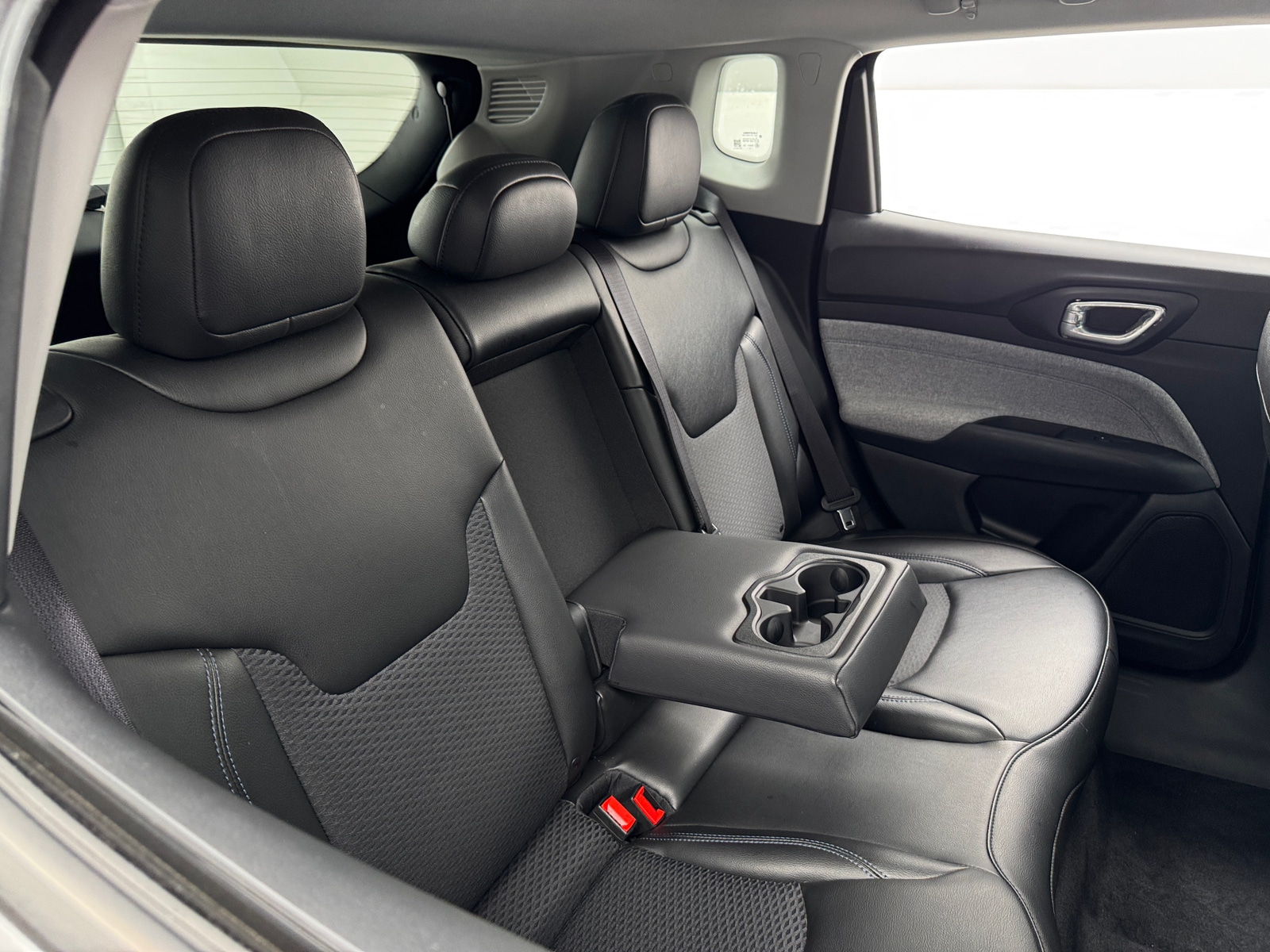 Thumbnail: 2022 Jeep Compass - 6
