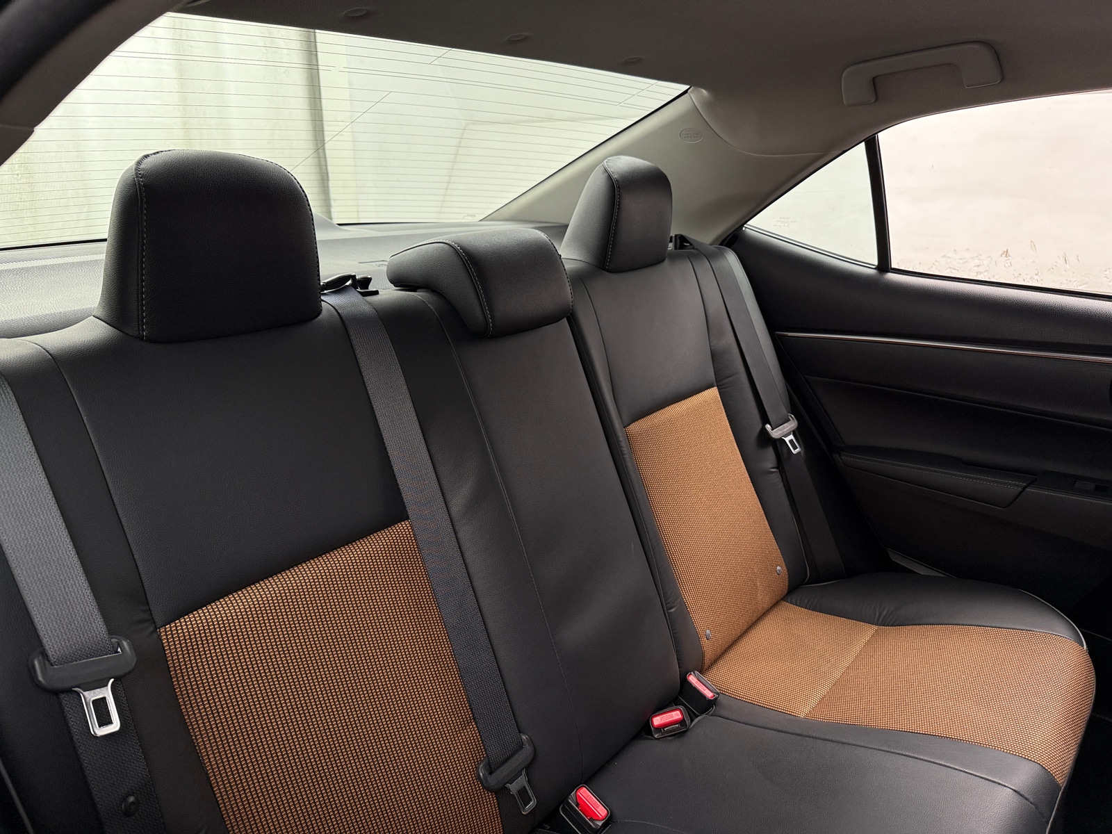 Thumbnail: 2014 Toyota Corolla - 6