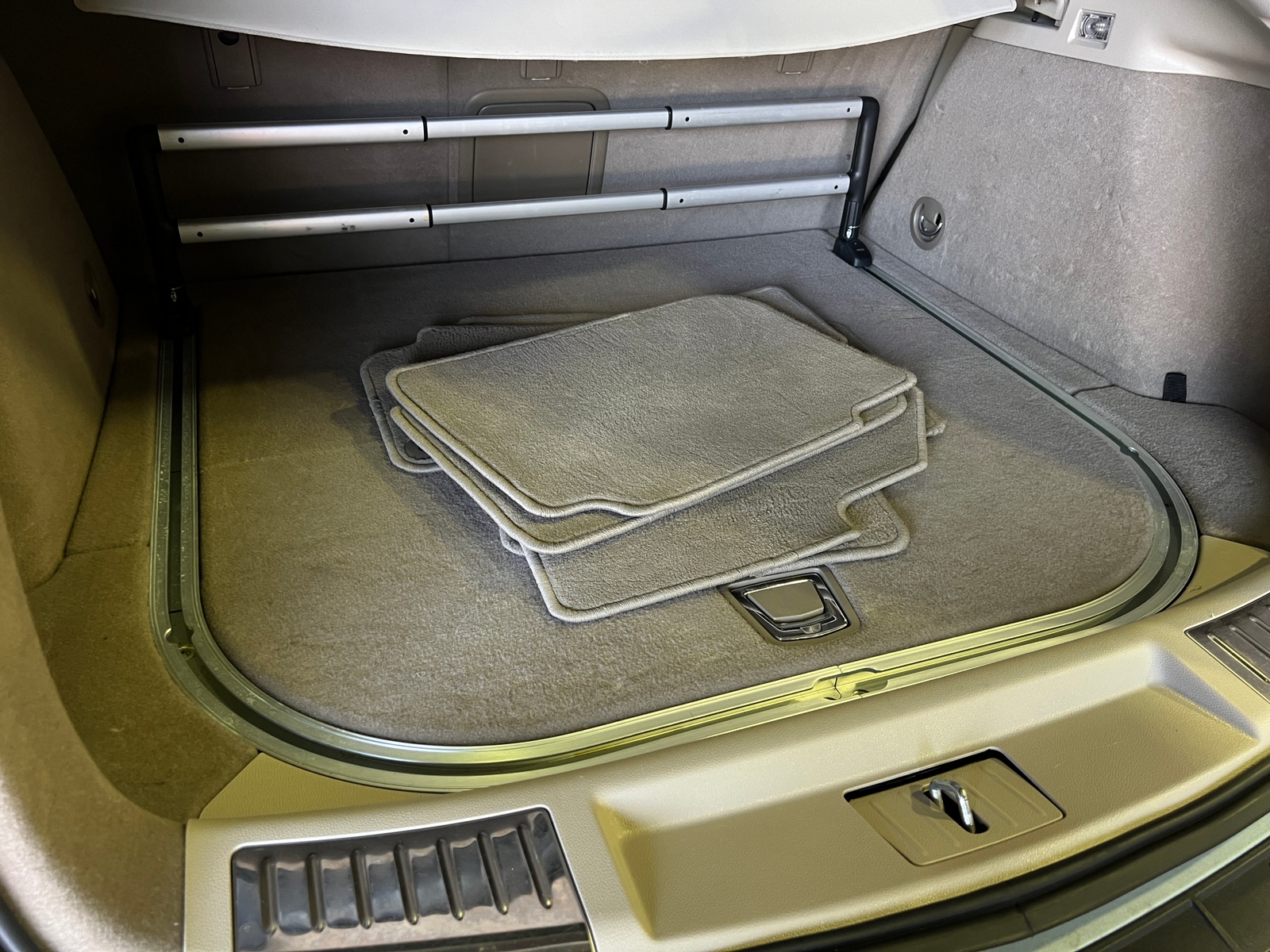Thumbnail: 2013 Cadillac SRX - 6
