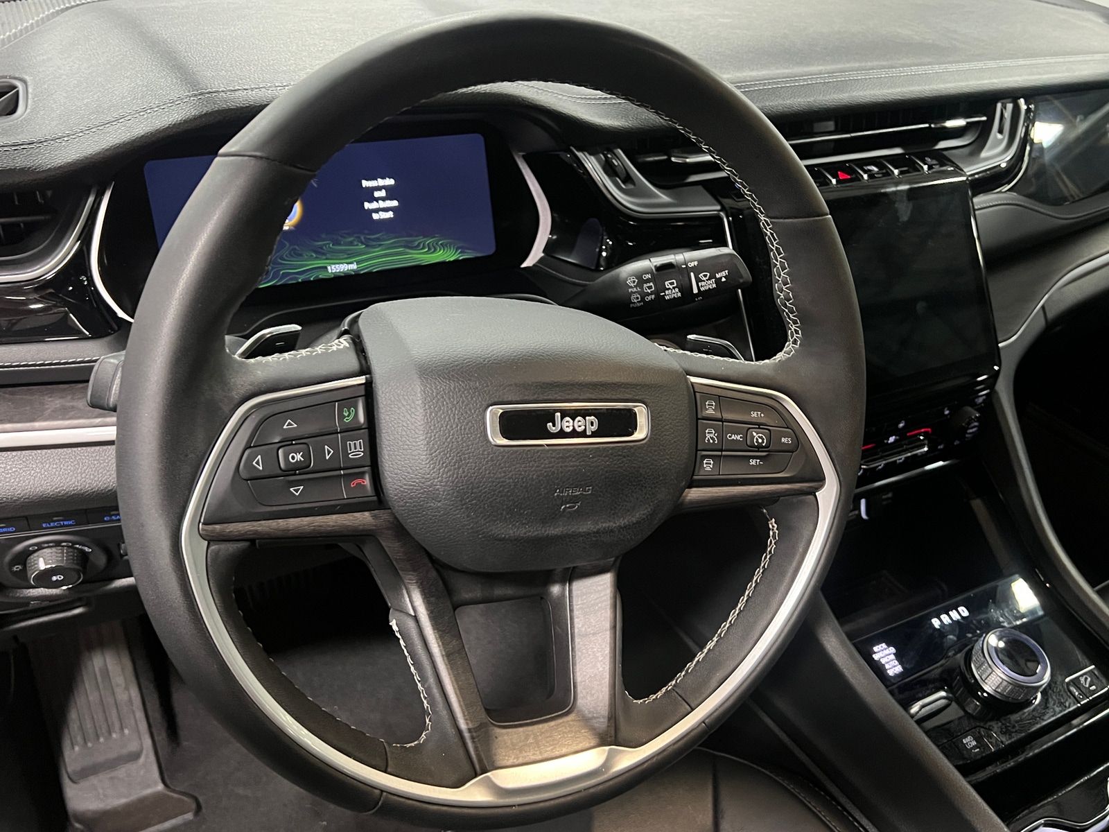 Thumbnail: 2023 Jeep Grand Cherokee - 4