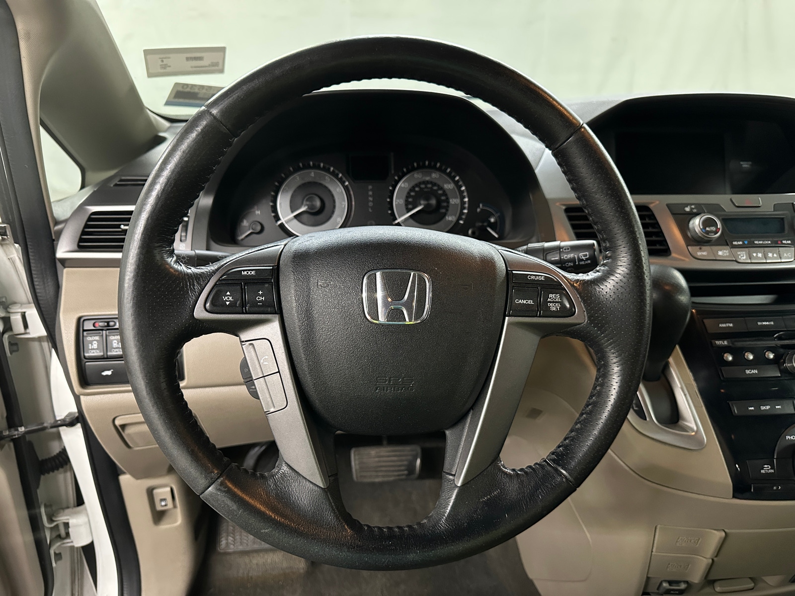 Thumbnail: 2011 Honda Odyssey - 4