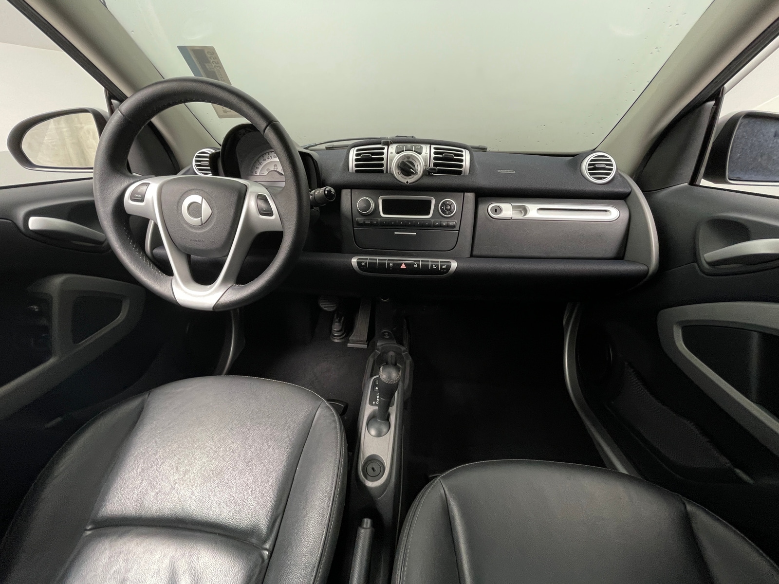 Thumbnail: 2014 smart fortwo - 3