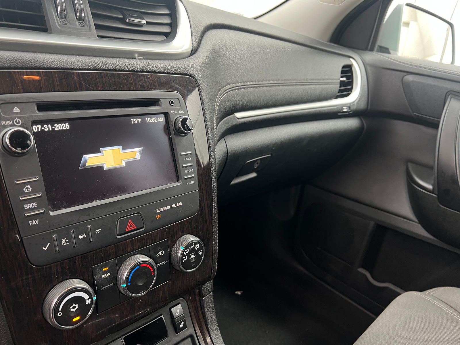 Thumbnail: 2017 Chevrolet Traverse - 4