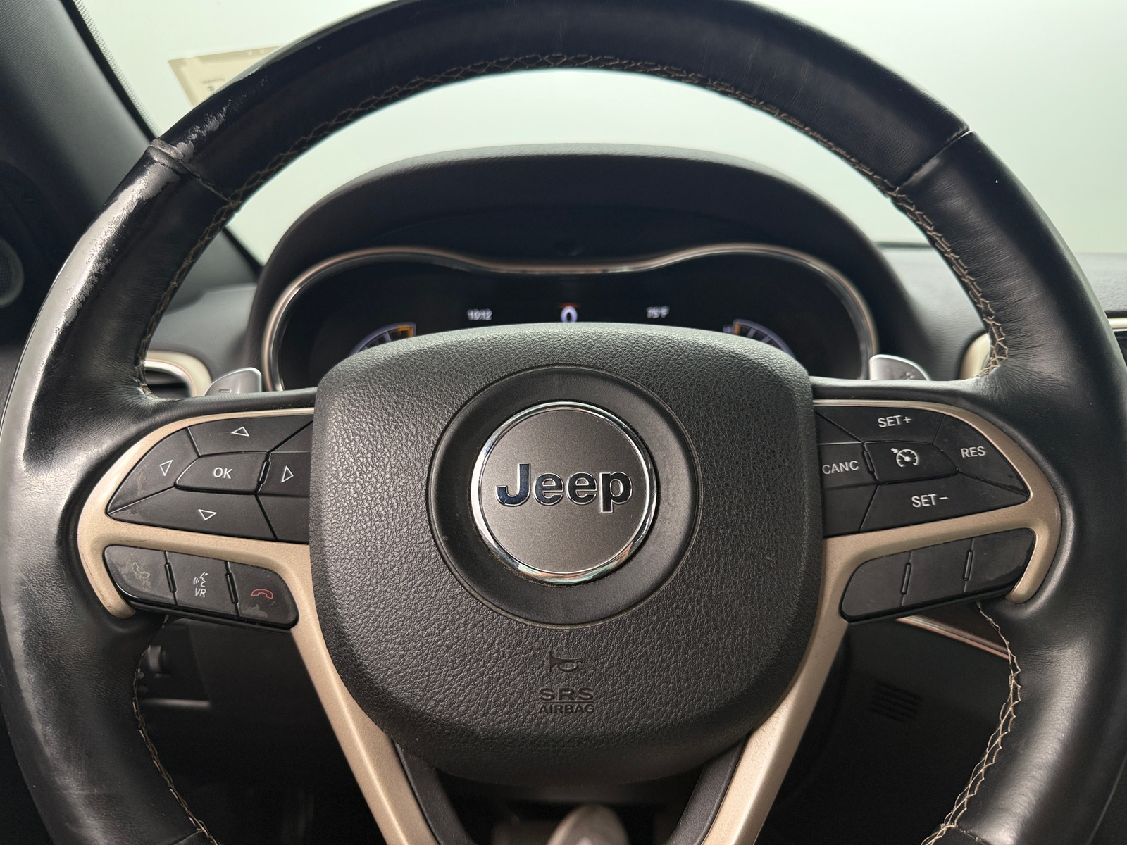 Thumbnail: 2017 Jeep Grand Cherokee - 4