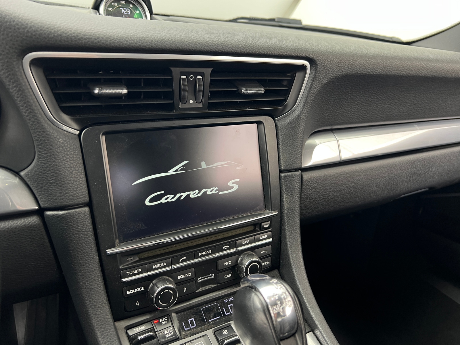 Thumbnail: 2014 Porsche 911 - 3