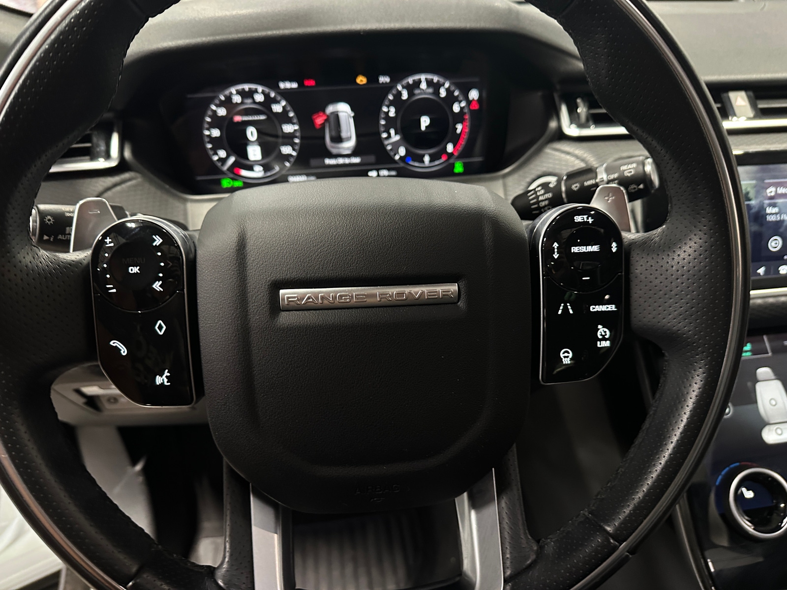 Thumbnail: 2019 Land Rover Range Rover Velar - 4