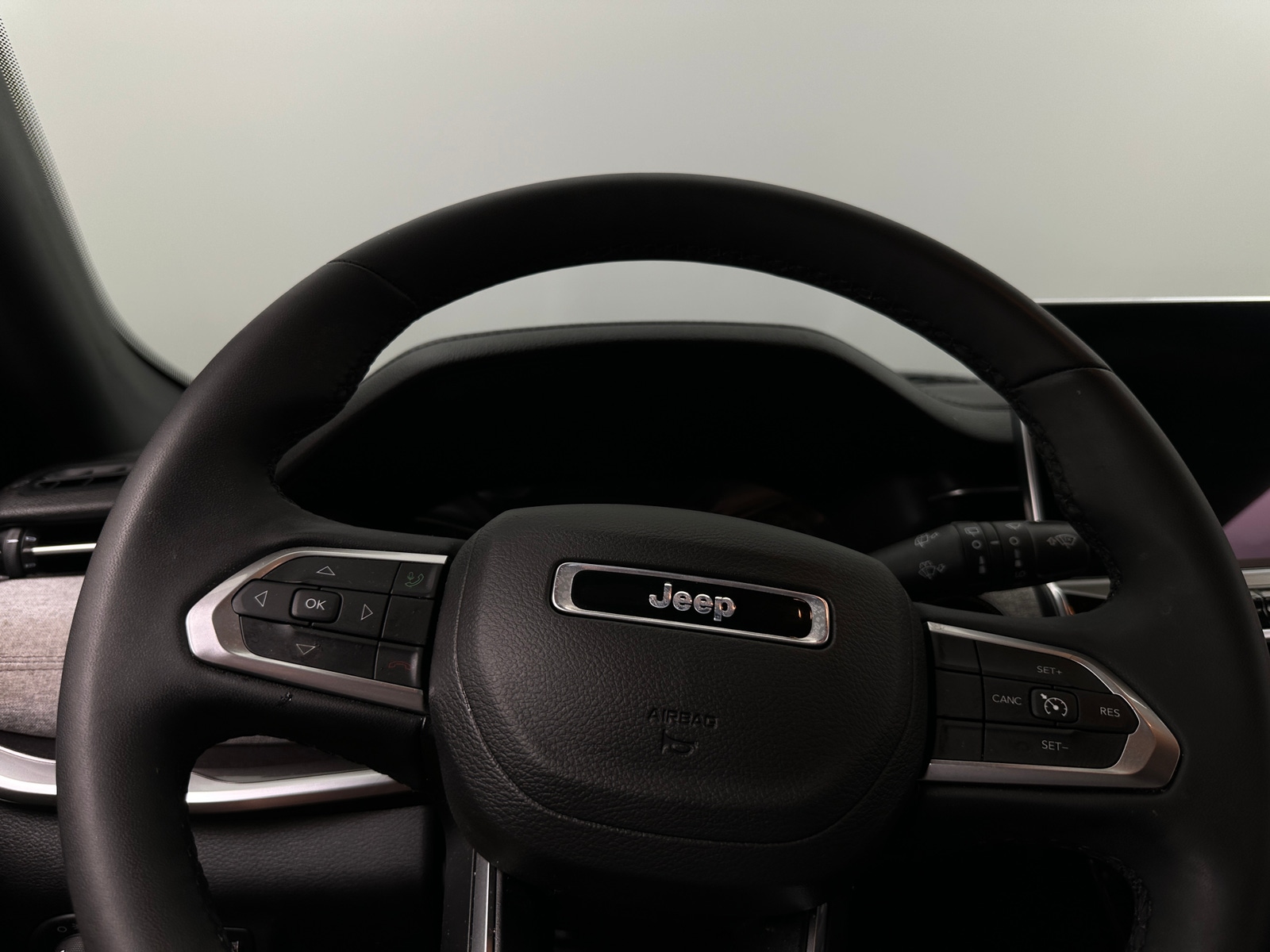 Thumbnail: 2023 Jeep Compass - 4