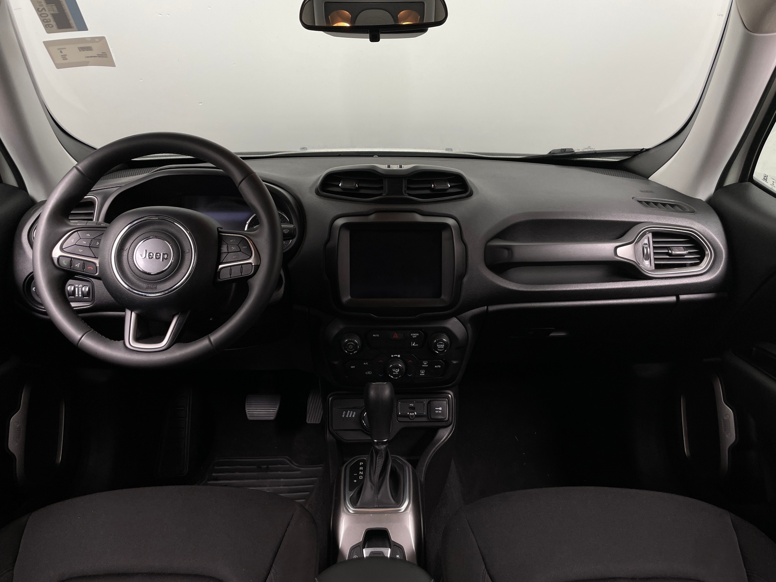 Thumbnail: 2022 Jeep Renegade - 3