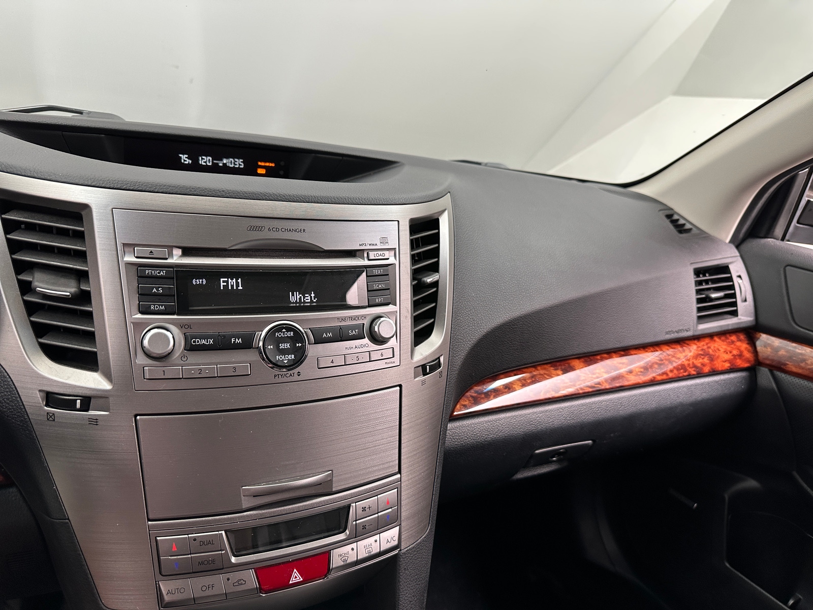 Thumbnail: 2011 Subaru Outback - 3