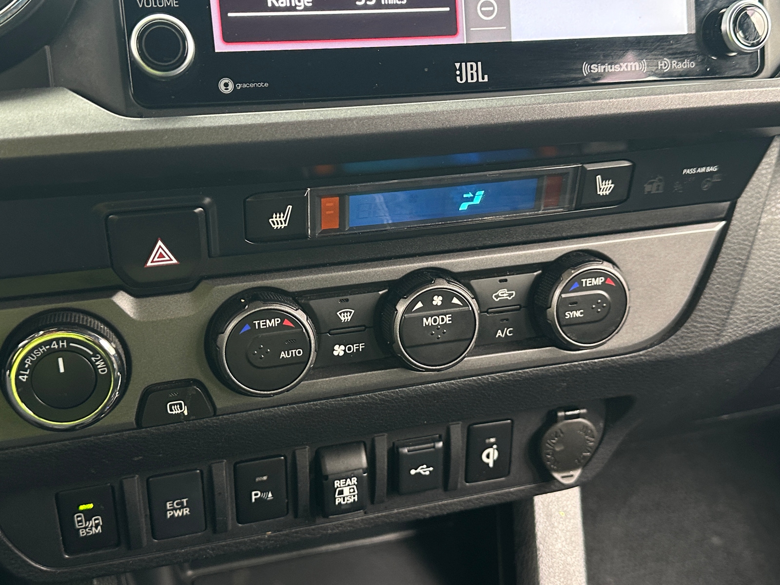 Thumbnail: 2020 Toyota Tacoma - 3