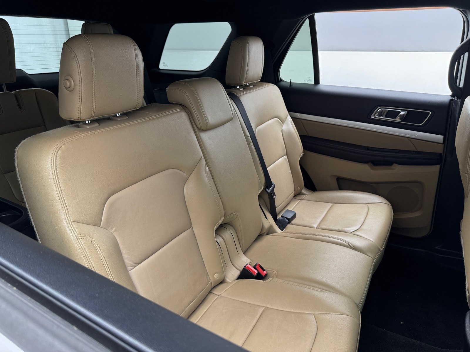 Thumbnail: 2016 Ford Explorer - 5