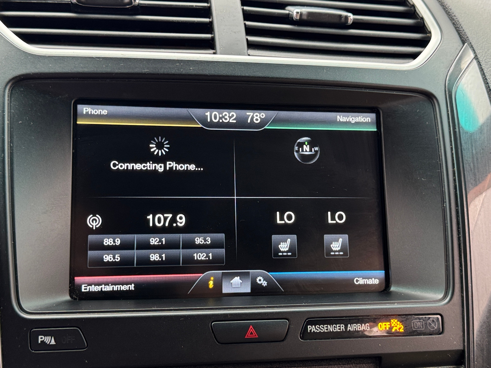Thumbnail: 2016 Ford Explorer - 3