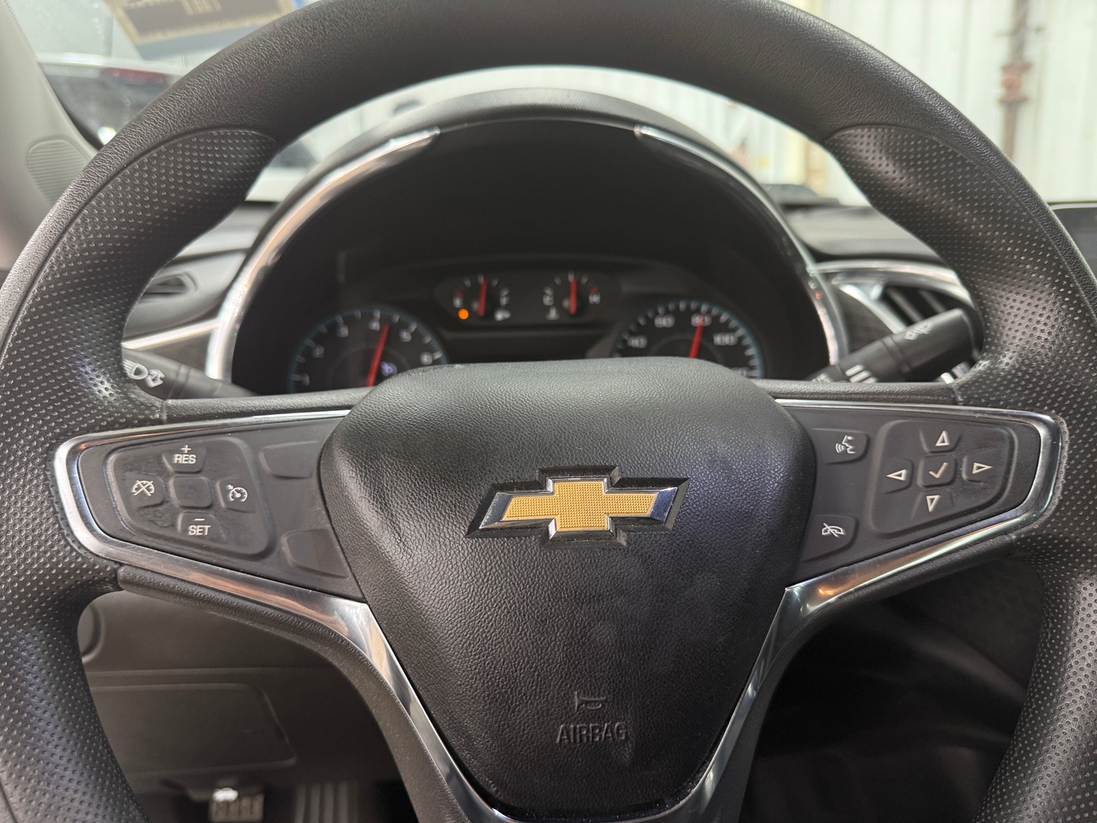 Thumbnail: 2021 Chevrolet Malibu - 5