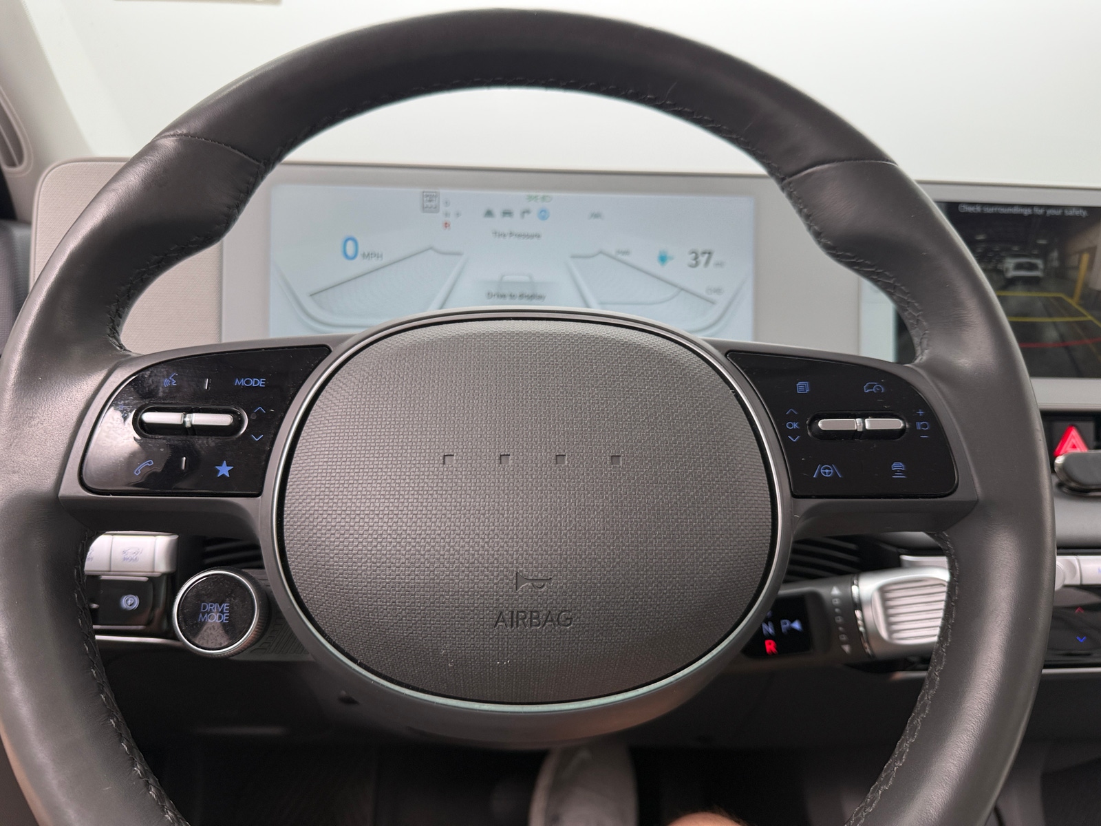 Thumbnail: 2022 Hyundai Ioniq 5 - 4