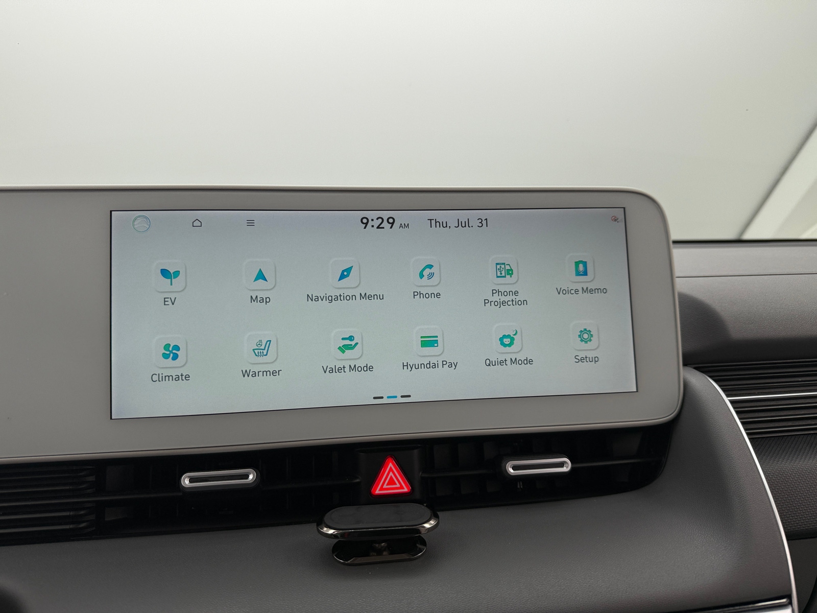 Thumbnail: 2022 Hyundai Ioniq 5 - 3