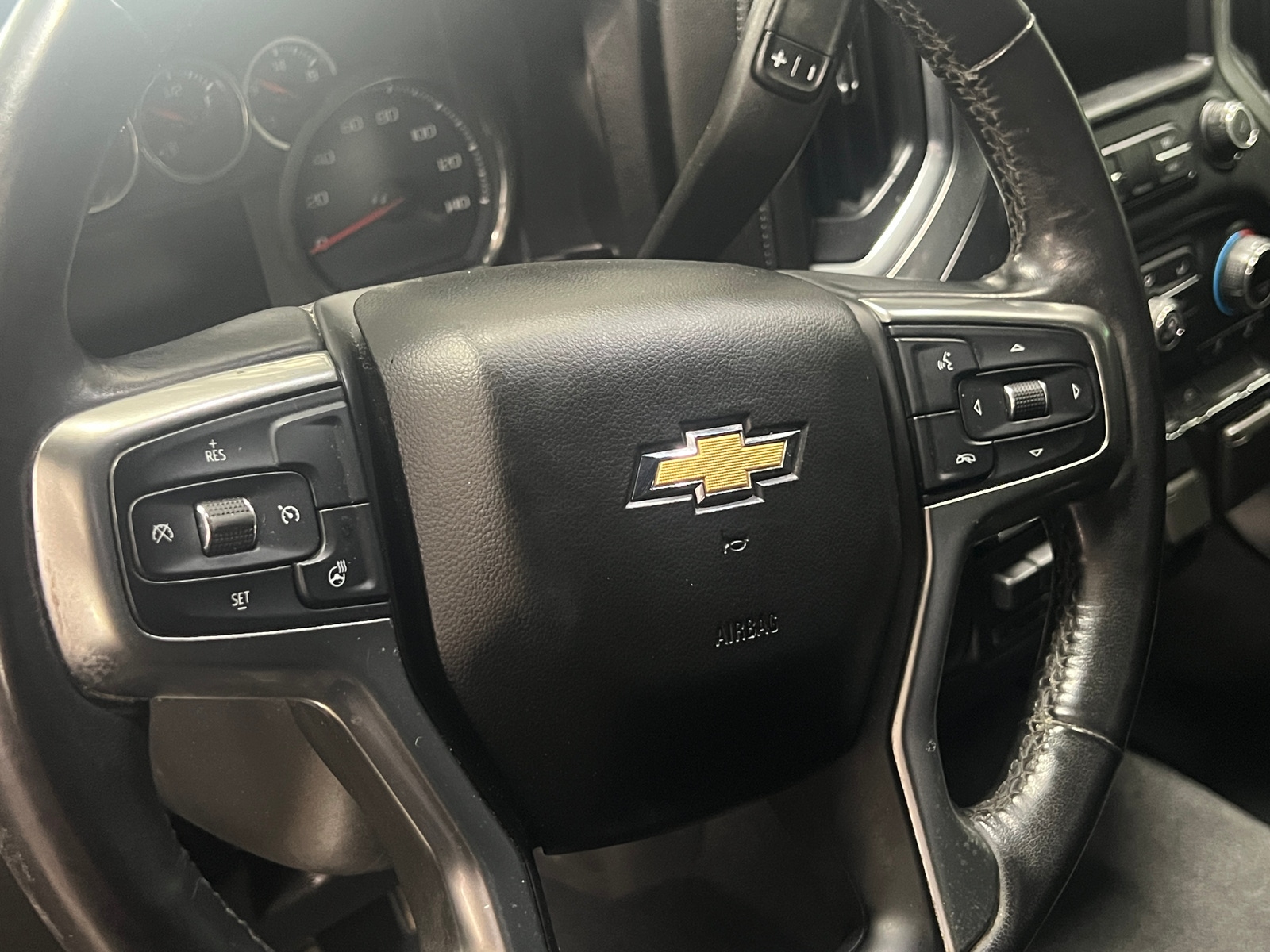 Thumbnail: 2019 Chevrolet Silverado 1500 - 5