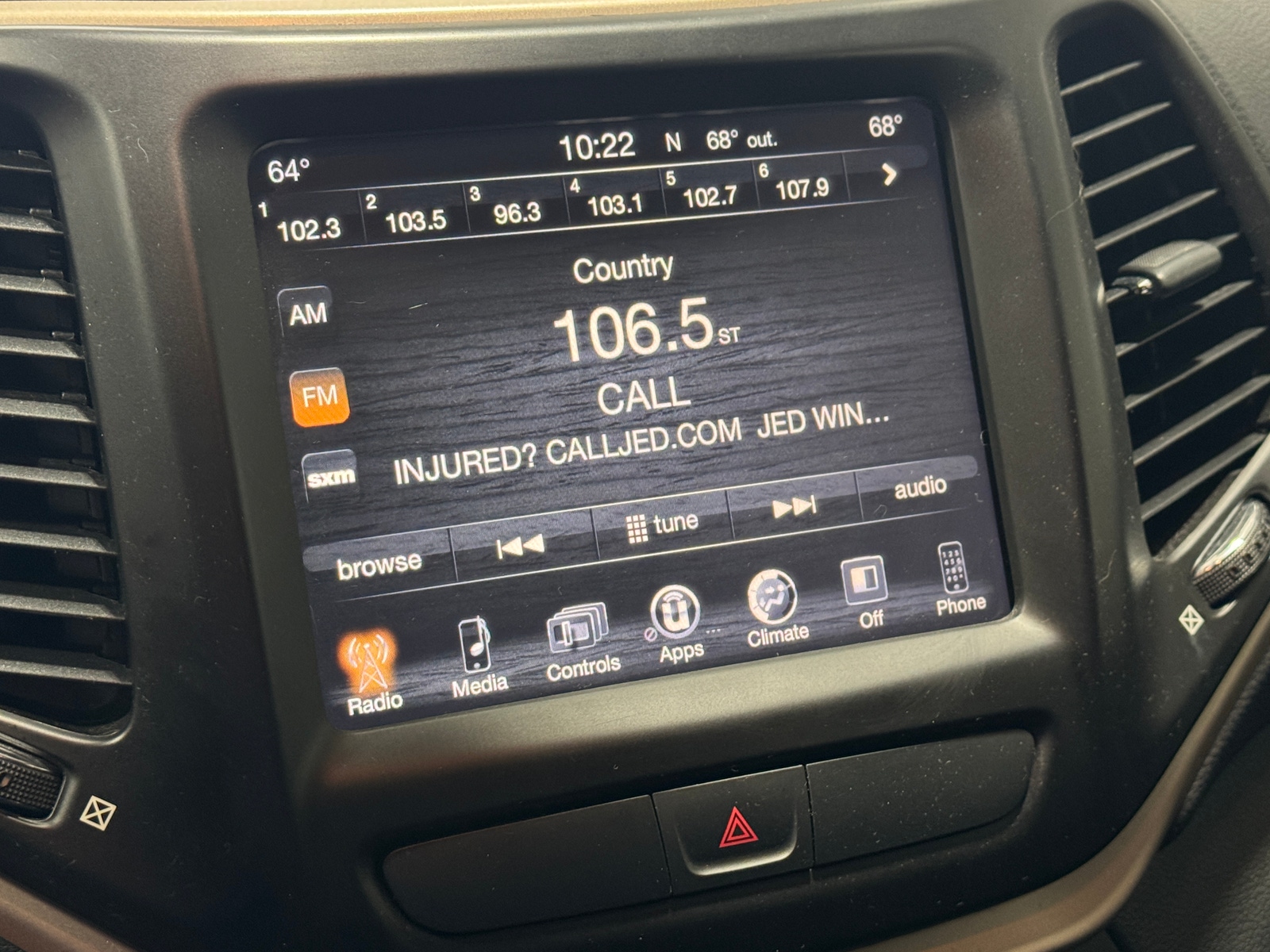 Thumbnail: 2016 Jeep Cherokee - 4