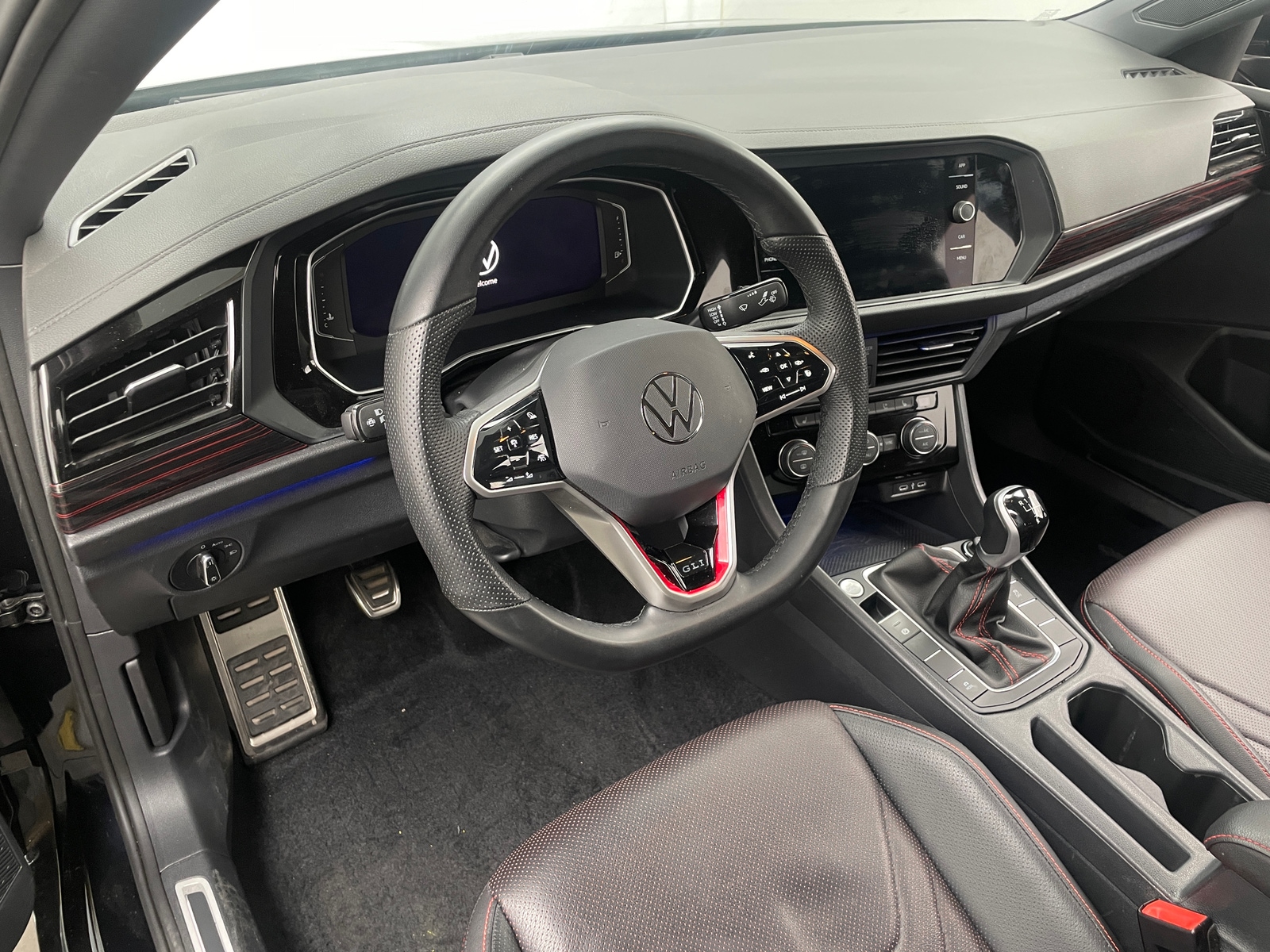 Thumbnail: 2024 Volkswagen Jetta - 4