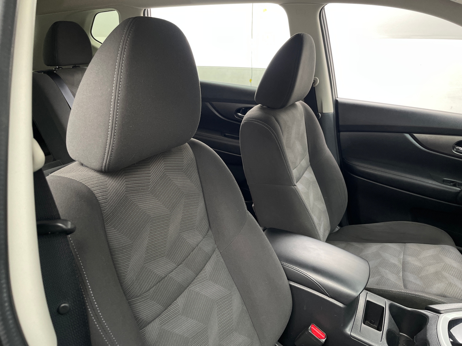 Thumbnail: 2016 Nissan Rogue - 2