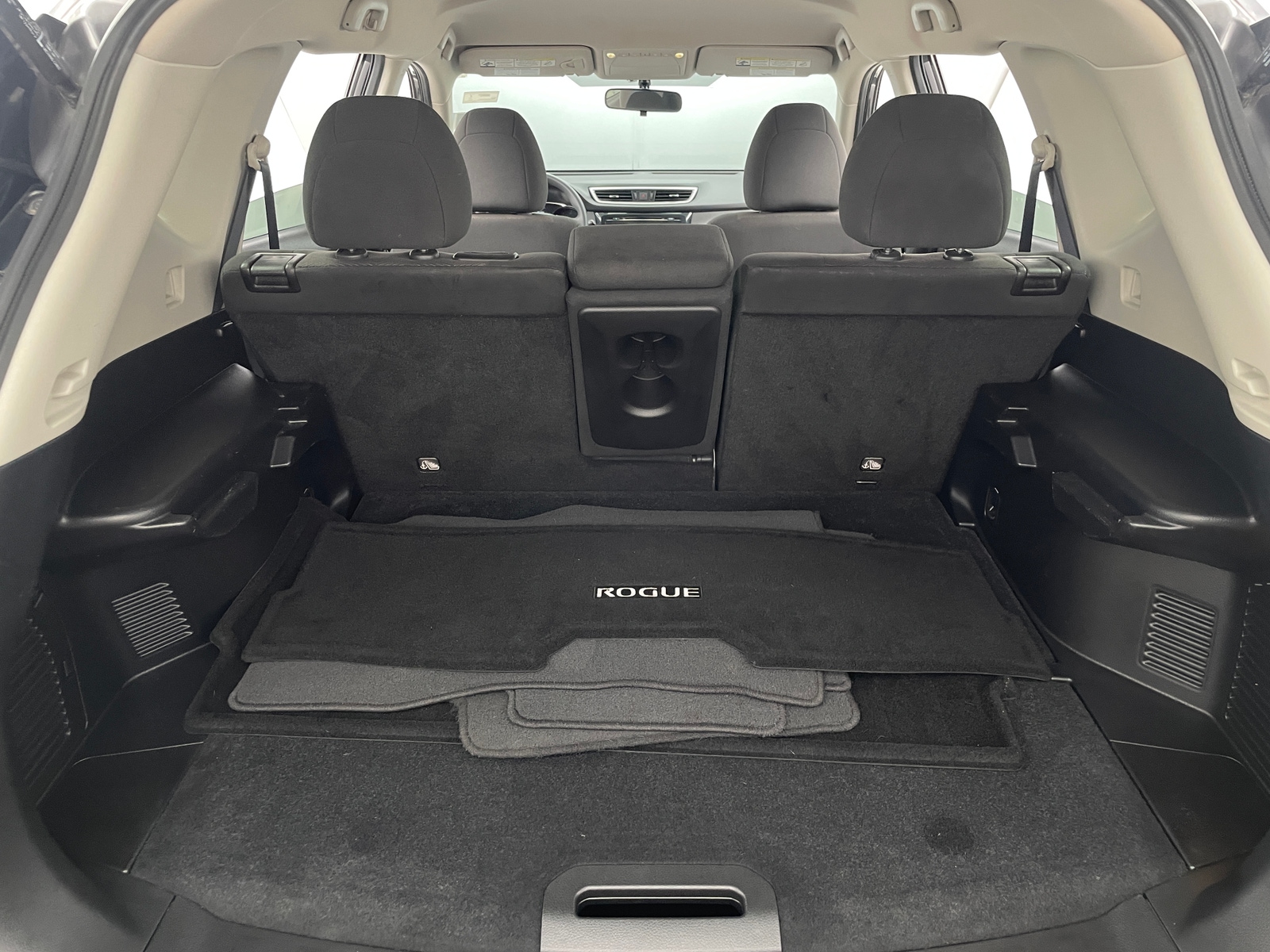 Thumbnail: 2016 Nissan Rogue - 7