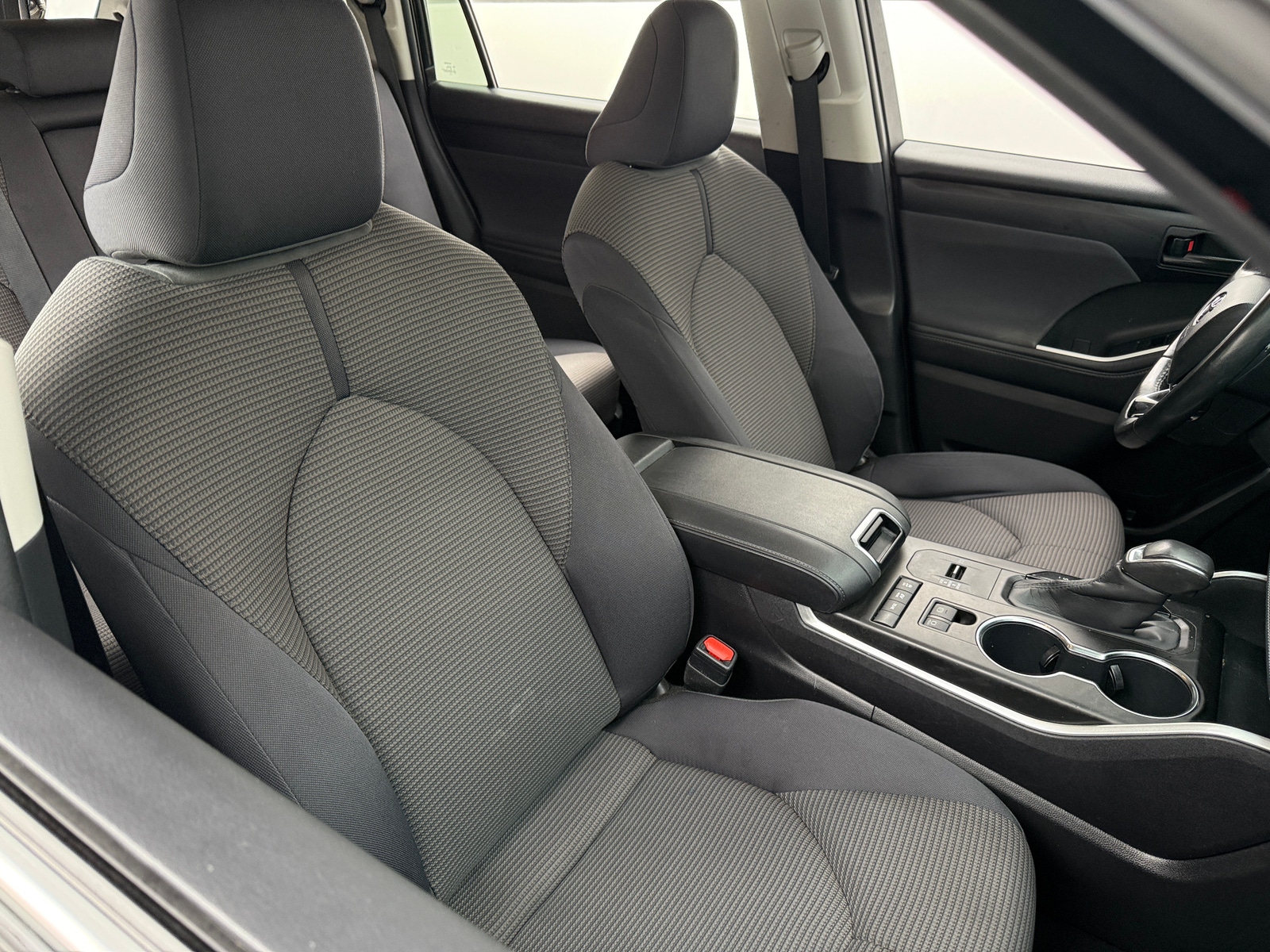 Thumbnail: 2020 Toyota Highlander - 2