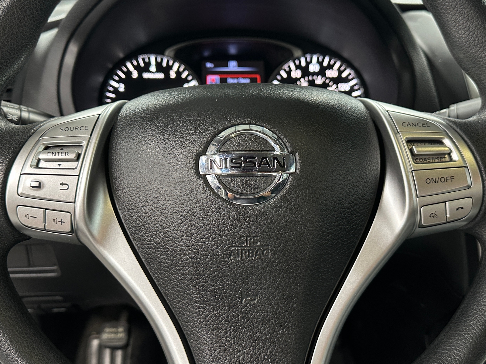 Thumbnail: 2016 Nissan Altima - 5