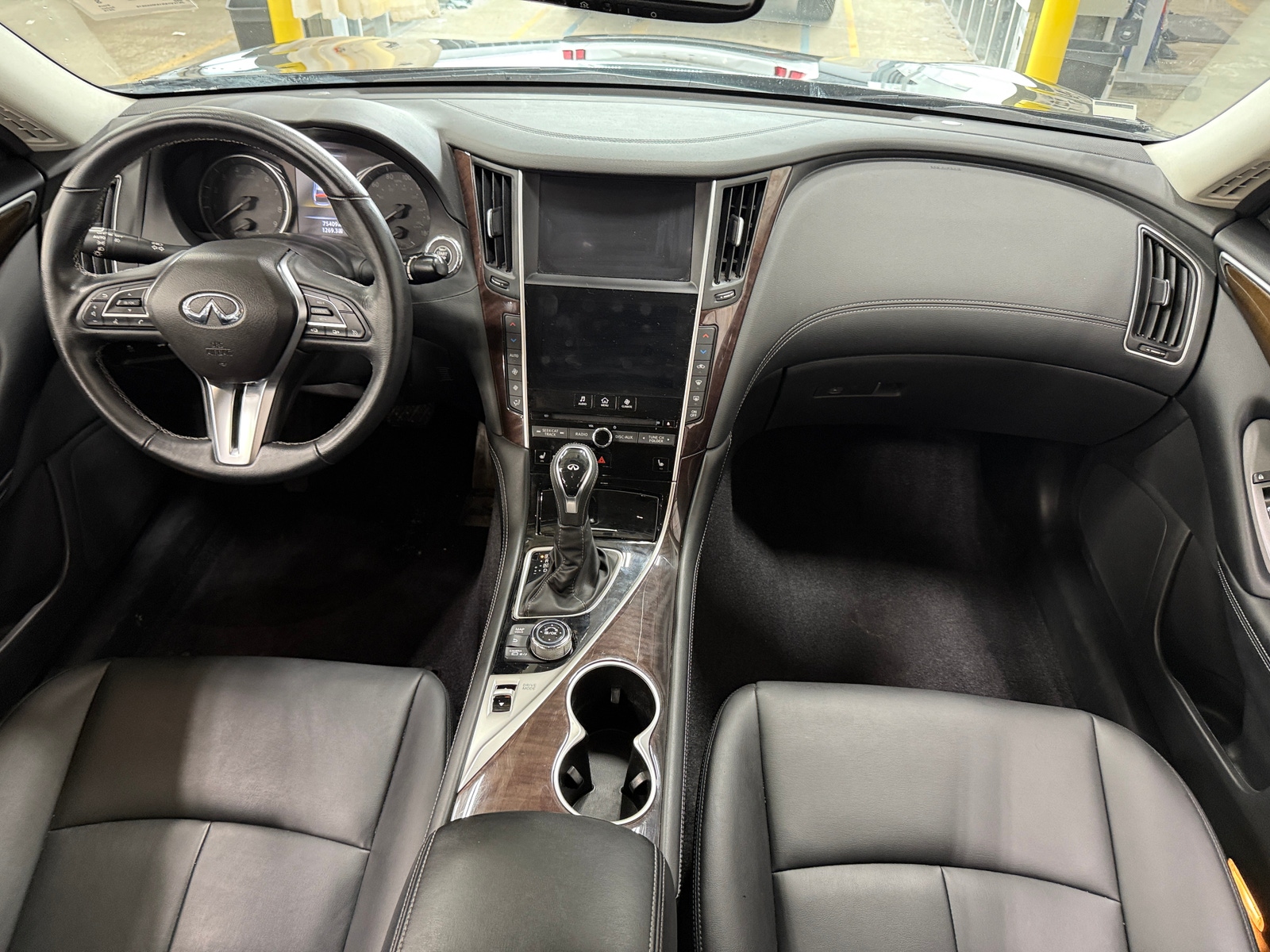 Thumbnail: 2019 INFINITI Q50 - 2