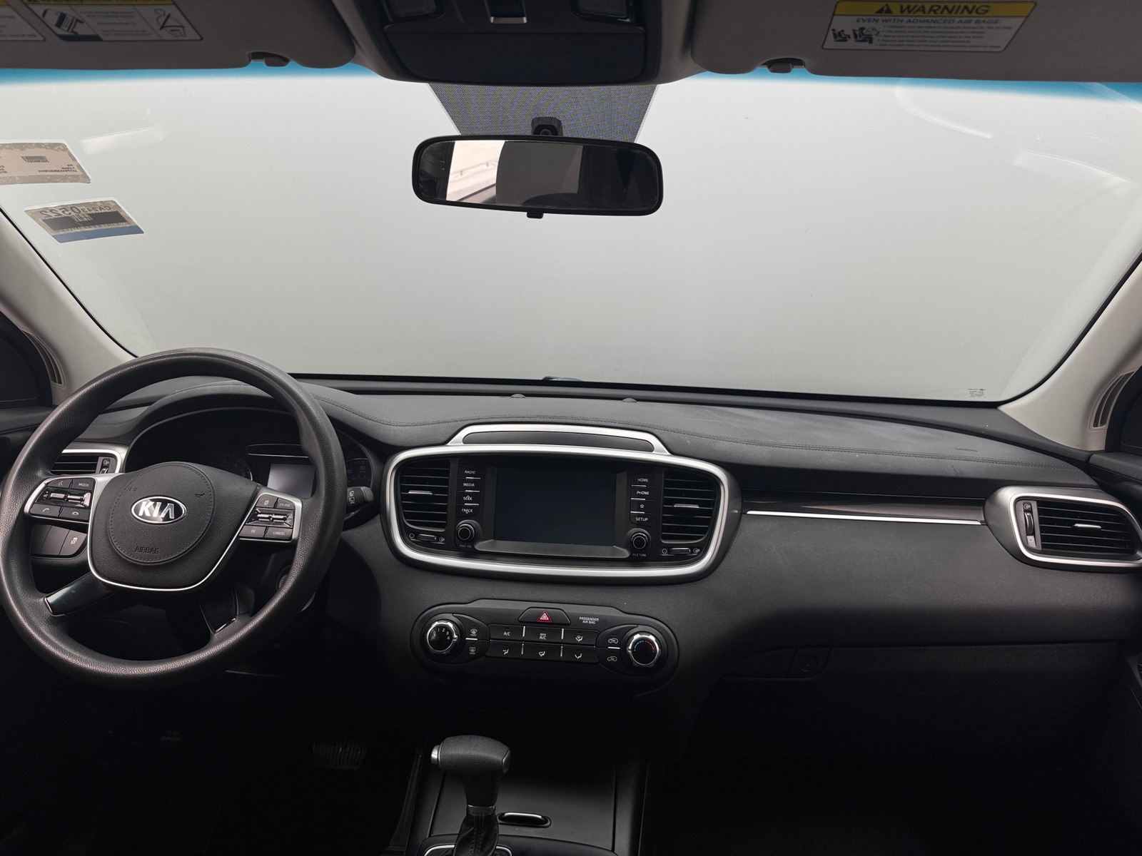 Thumbnail: 2019 Kia Sorento - 3
