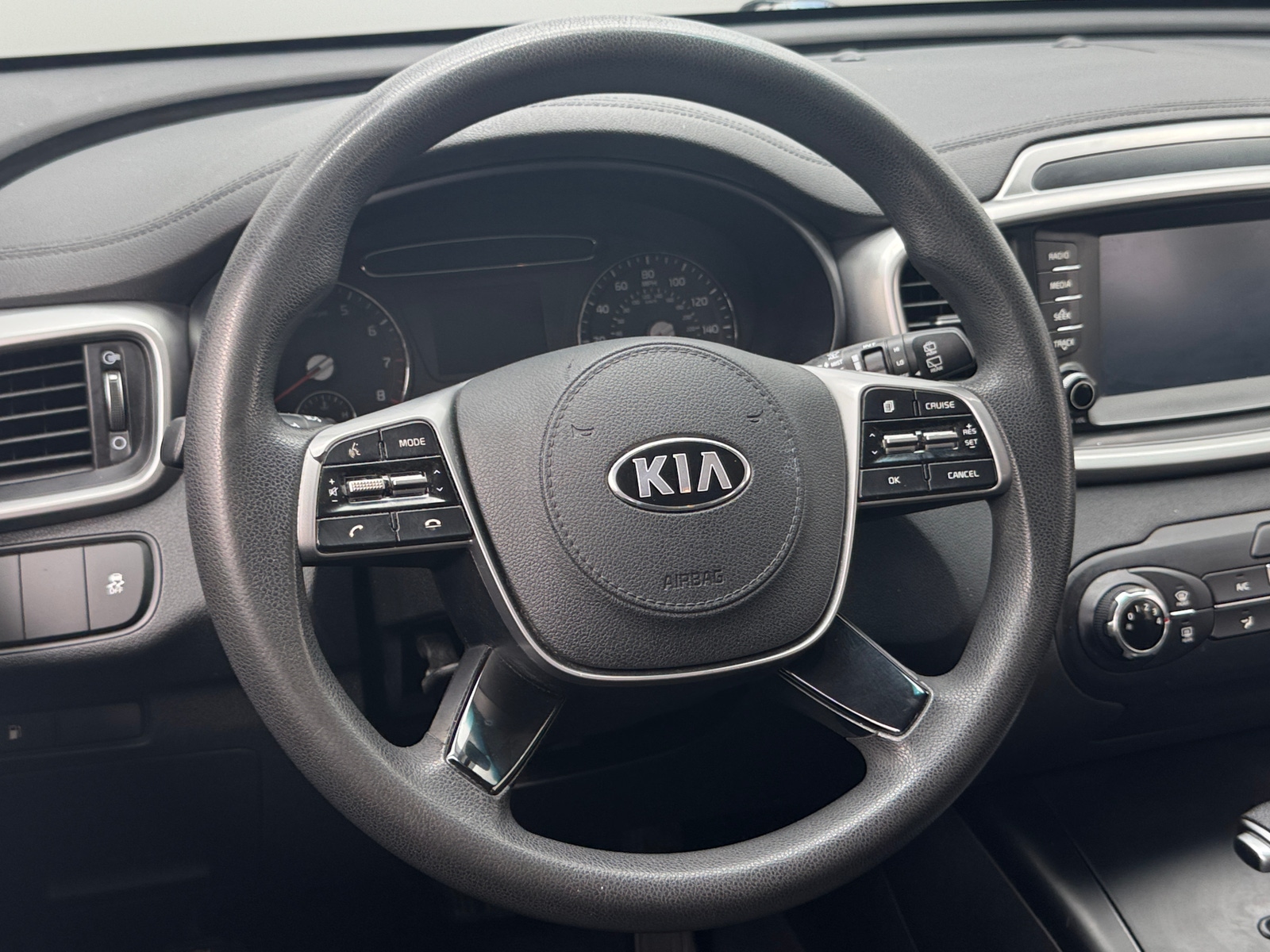 Thumbnail: 2019 Kia Sorento - 5