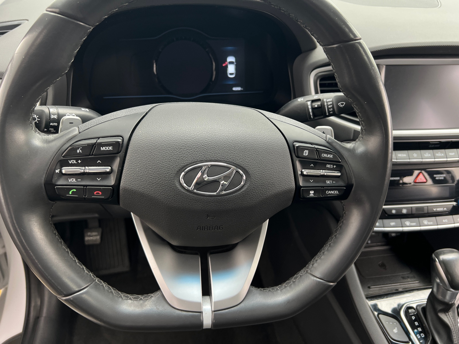 Thumbnail: 2019 Hyundai Ioniq - 4