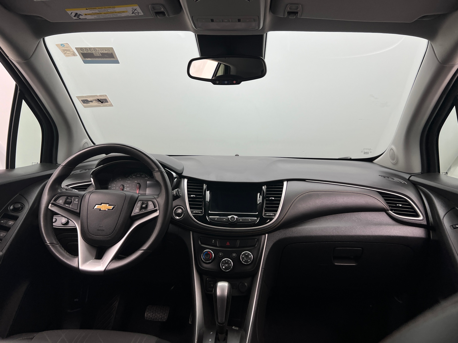 Thumbnail: 2018 Chevrolet Trax - 3