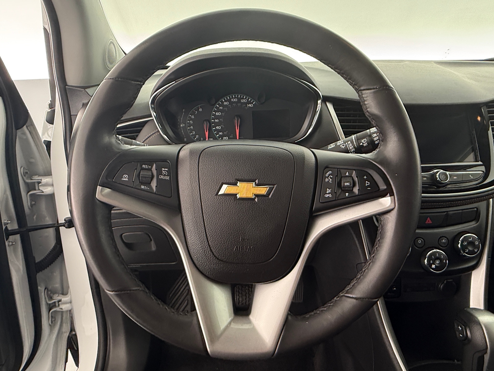Thumbnail: 2018 Chevrolet Trax - 5