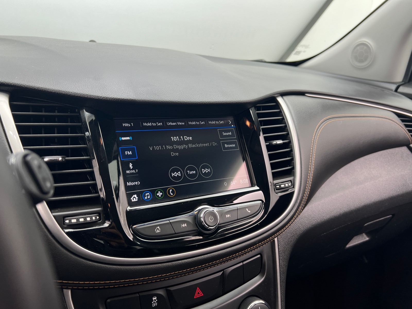 Thumbnail: 2018 Chevrolet Trax - 4
