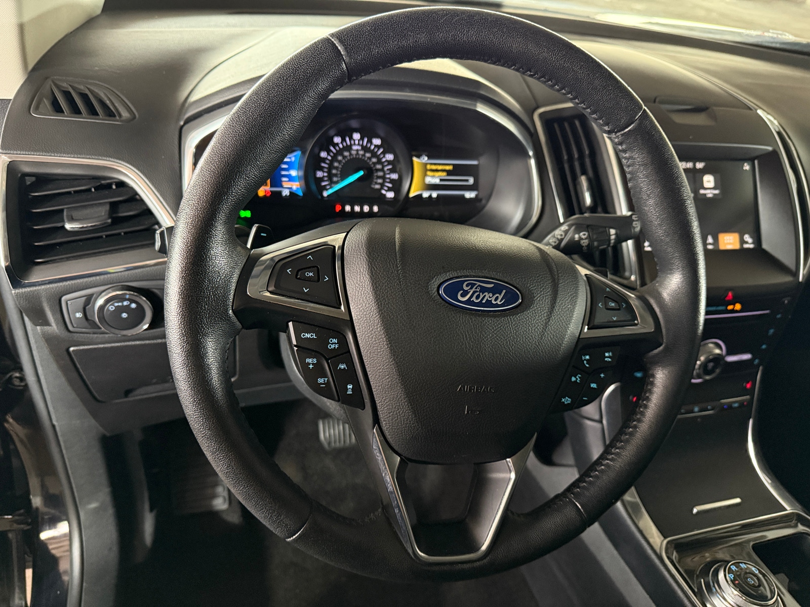 Thumbnail: 2019 Ford Edge - 4