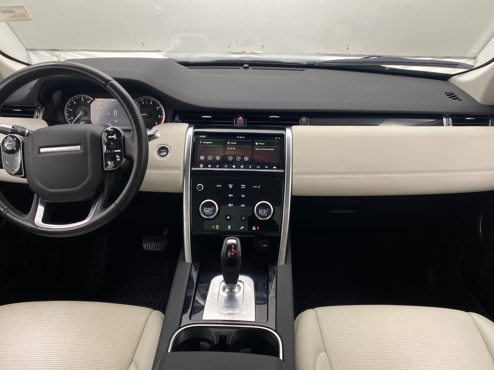 Thumbnail: 2020 Land Rover Discovery Sport - 2