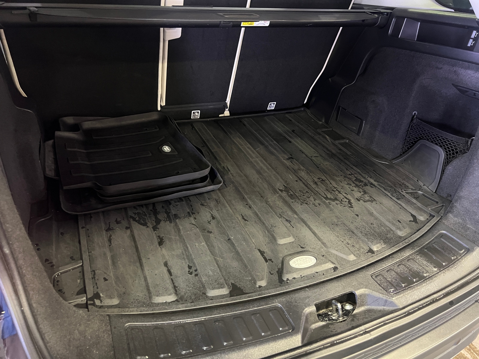Thumbnail: 2020 Land Rover Discovery Sport - 6