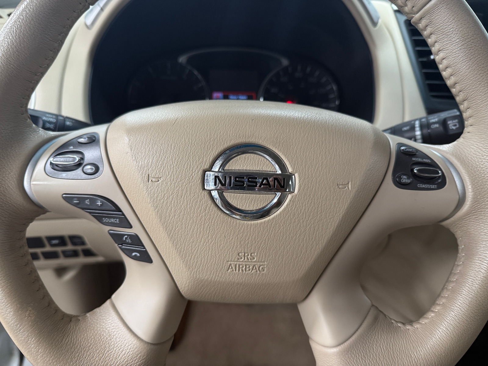 Thumbnail: 2014 Nissan Pathfinder - 4