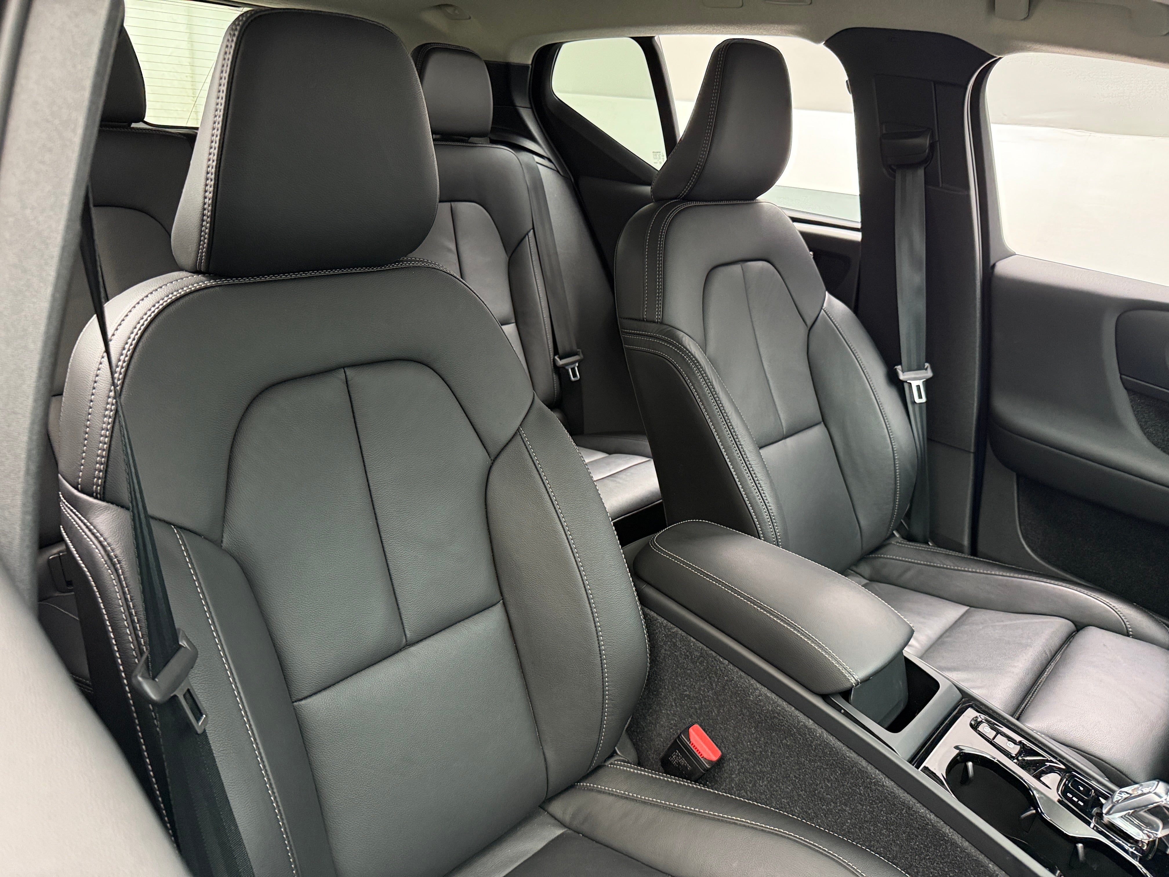 2024 Volvo XC40