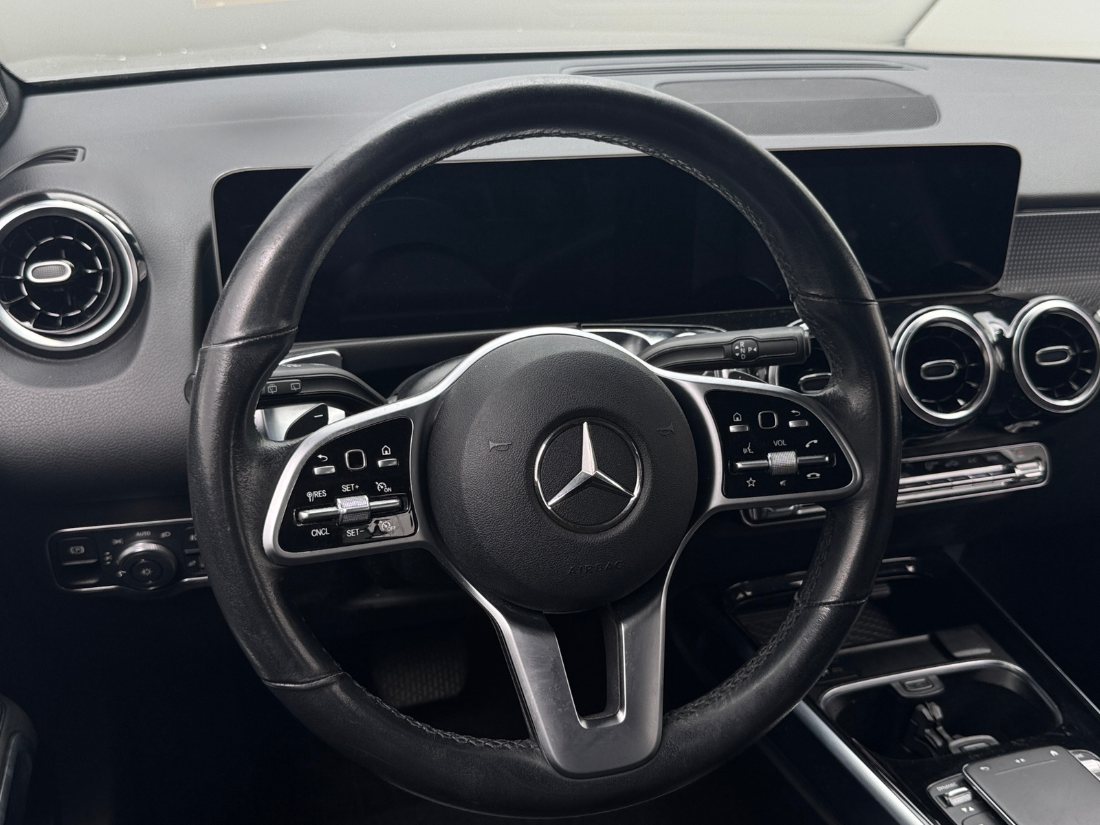 Thumbnail: 2021 Mercedes-Benz GLB - 4