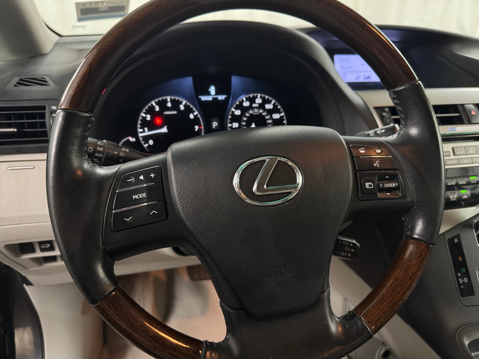 Thumbnail: 2011 Lexus RX - 5