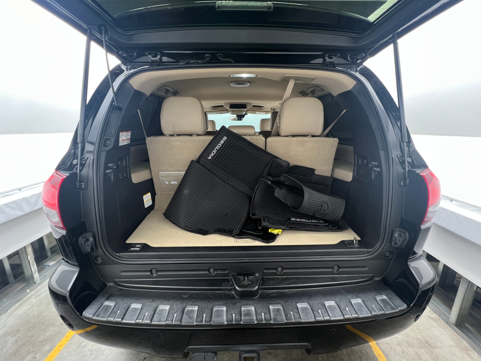 Thumbnail: 2019 Toyota Sequoia - 6