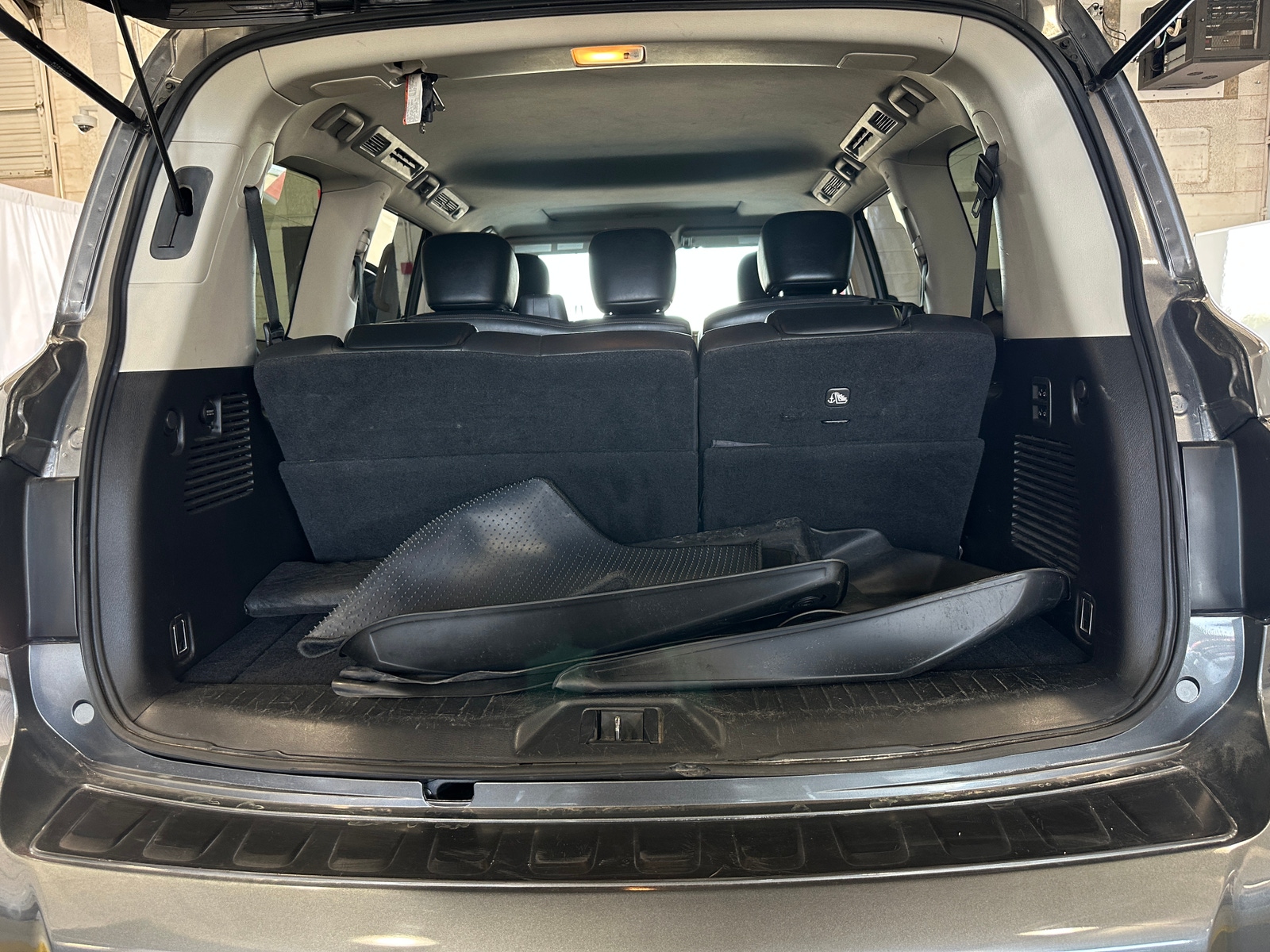 Thumbnail: 2019 Nissan Armada - 6