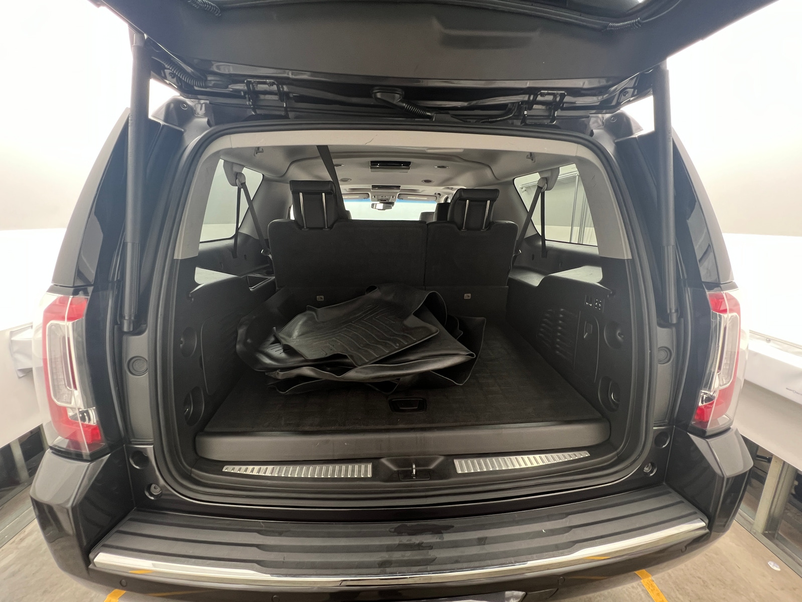 Thumbnail: 2018 GMC Yukon XL - 6
