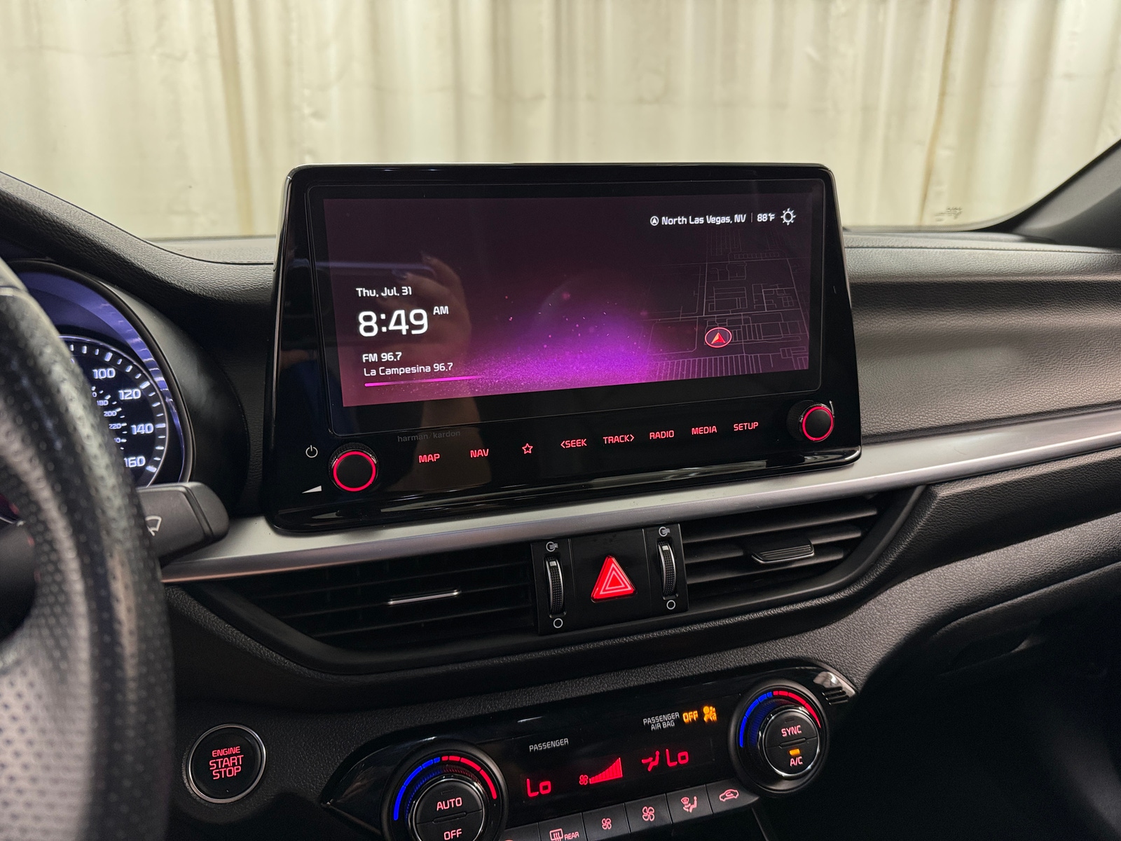 Thumbnail: 2023 Kia Forte - 4