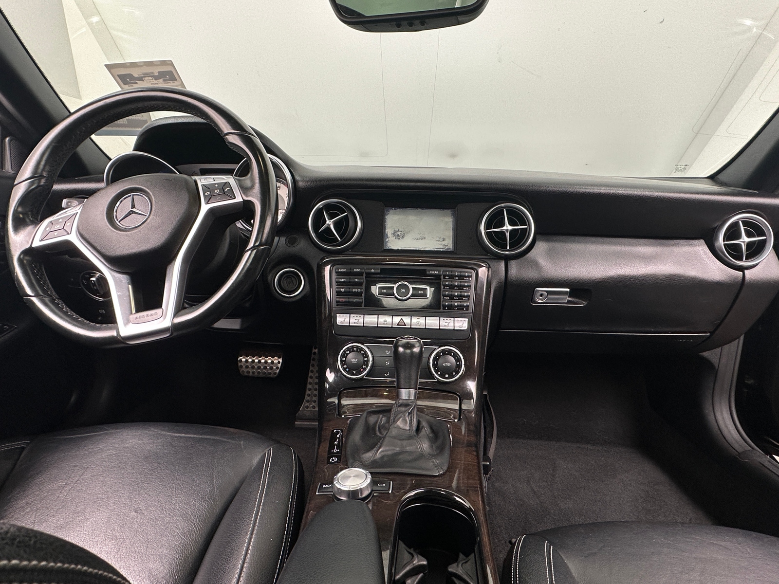 Thumbnail: 2015 Mercedes-Benz SLK - 2